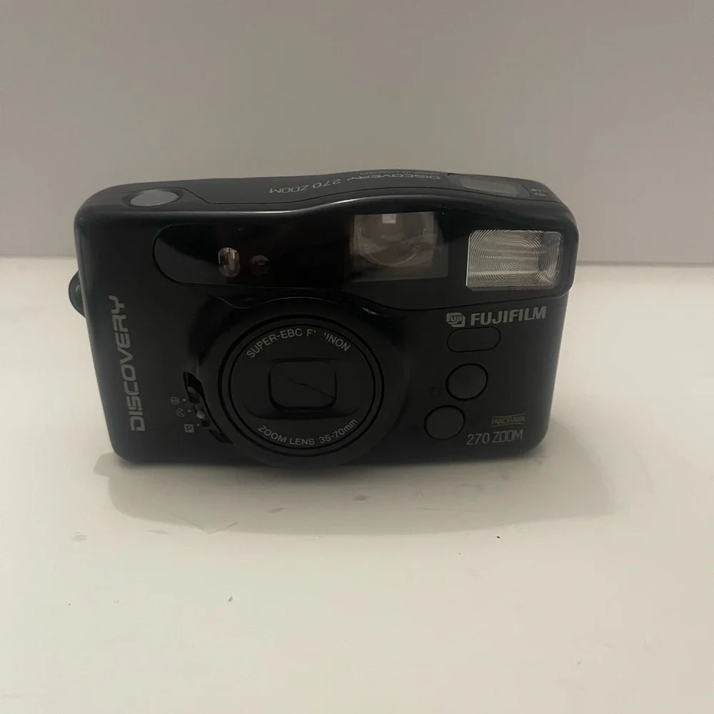 FUJIFILM DISCOVERY 270 ZOOM 35MM CAMERA W/ Case Untested